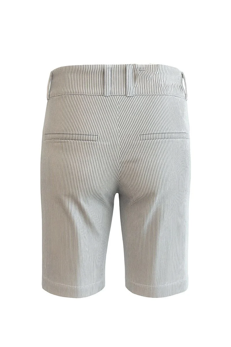 BERMUDA CHIC - Image 2