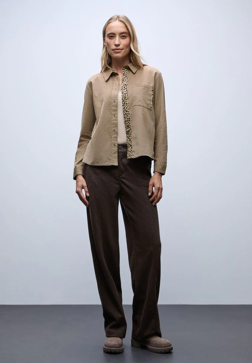 Cordbluse mit Tapedetails - Image 6