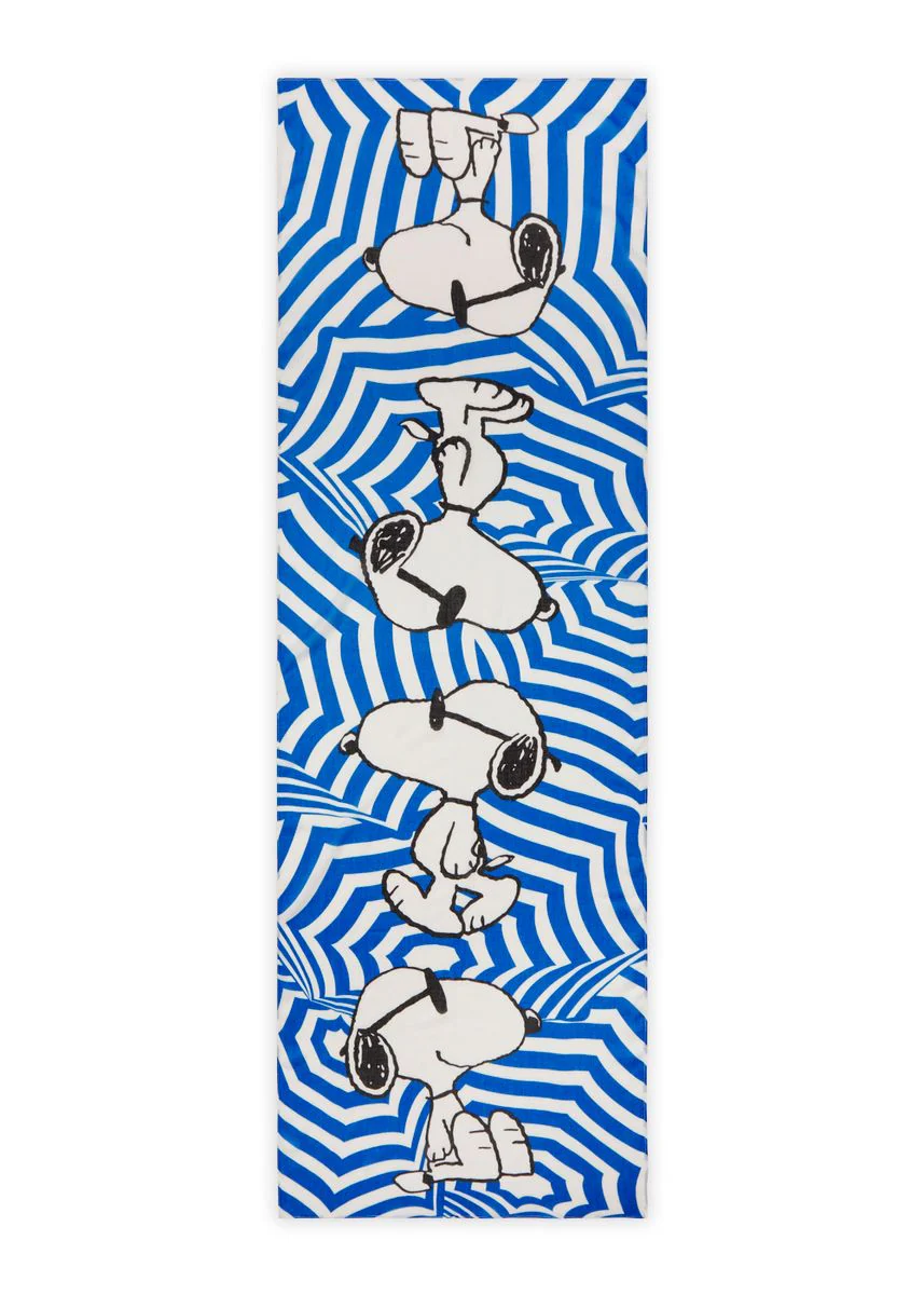 Feiner Schal aus Modalmischung mit Snoopy-Motiven - Image 2