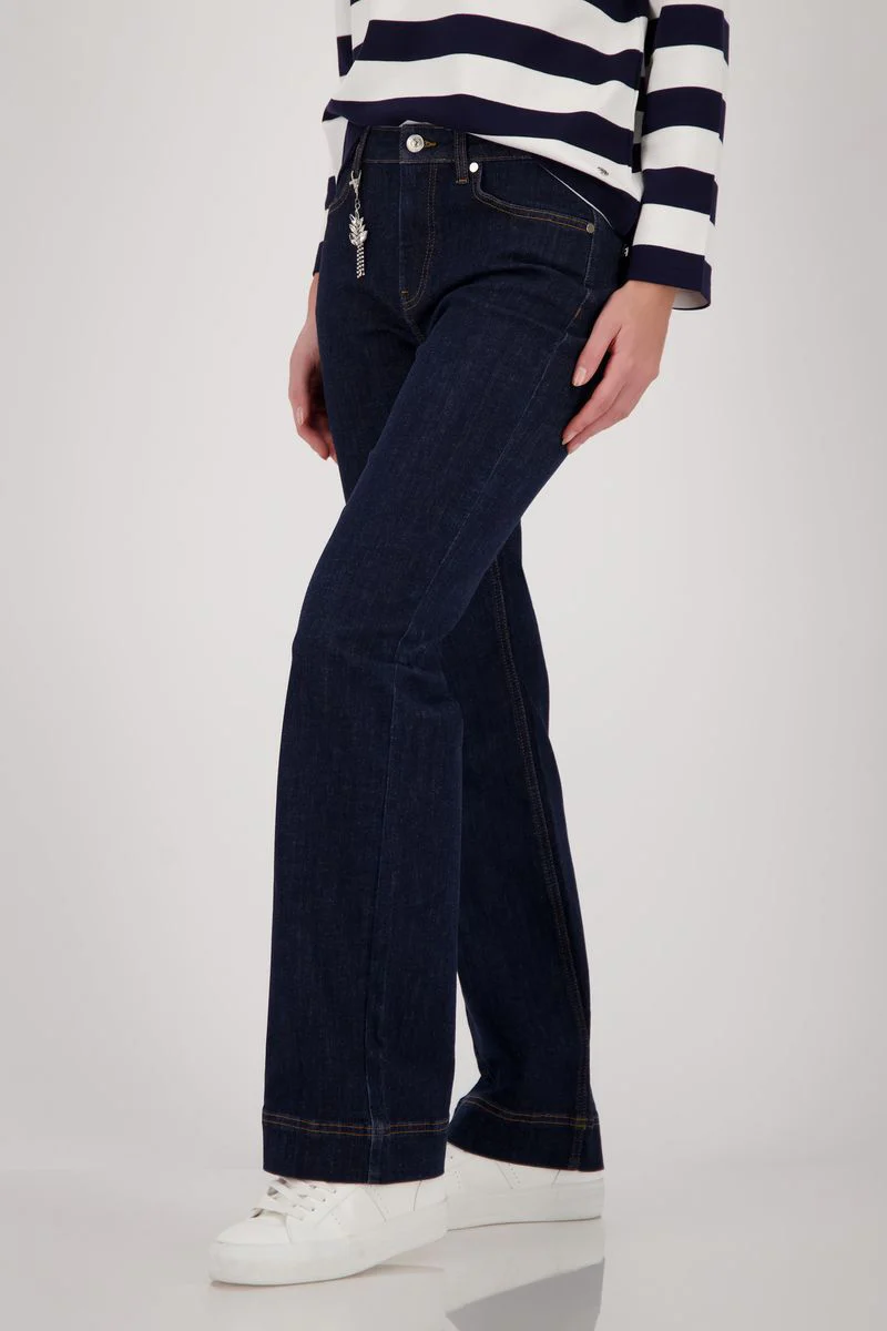 Hose - Image 2