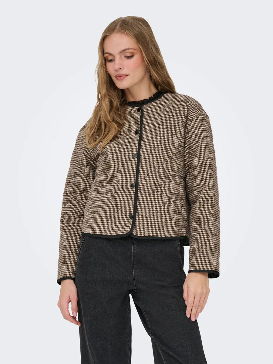 JDYEMERY L/S QUILTED SHACKET WVN - Image 3