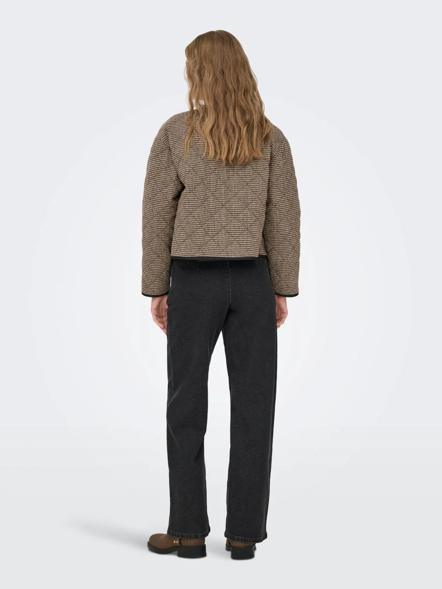 JDYEMERY L/S QUILTED SHACKET WVN - Image 6