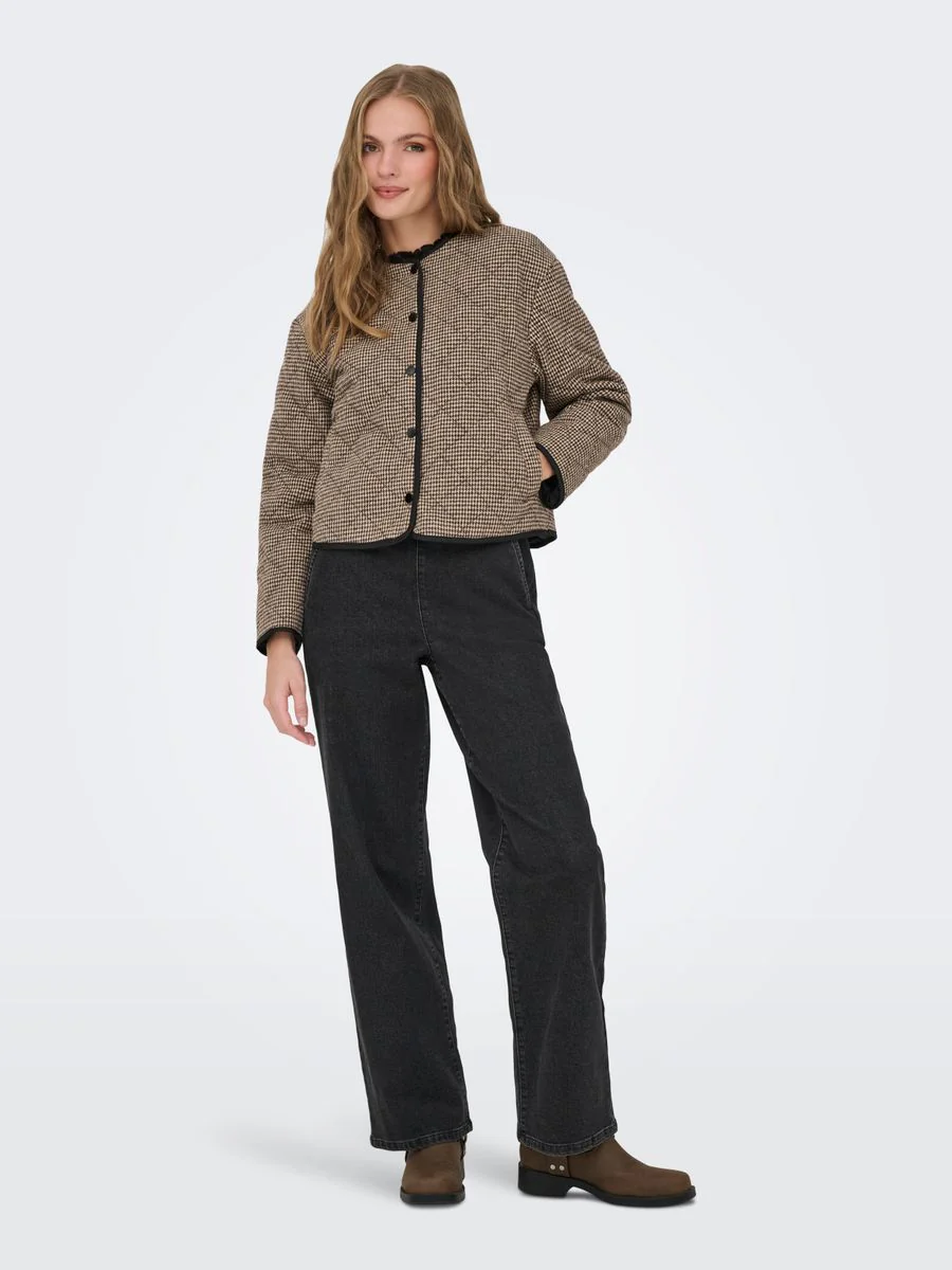 JDYEMERY L/S QUILTED SHACKET WVN - Image 7