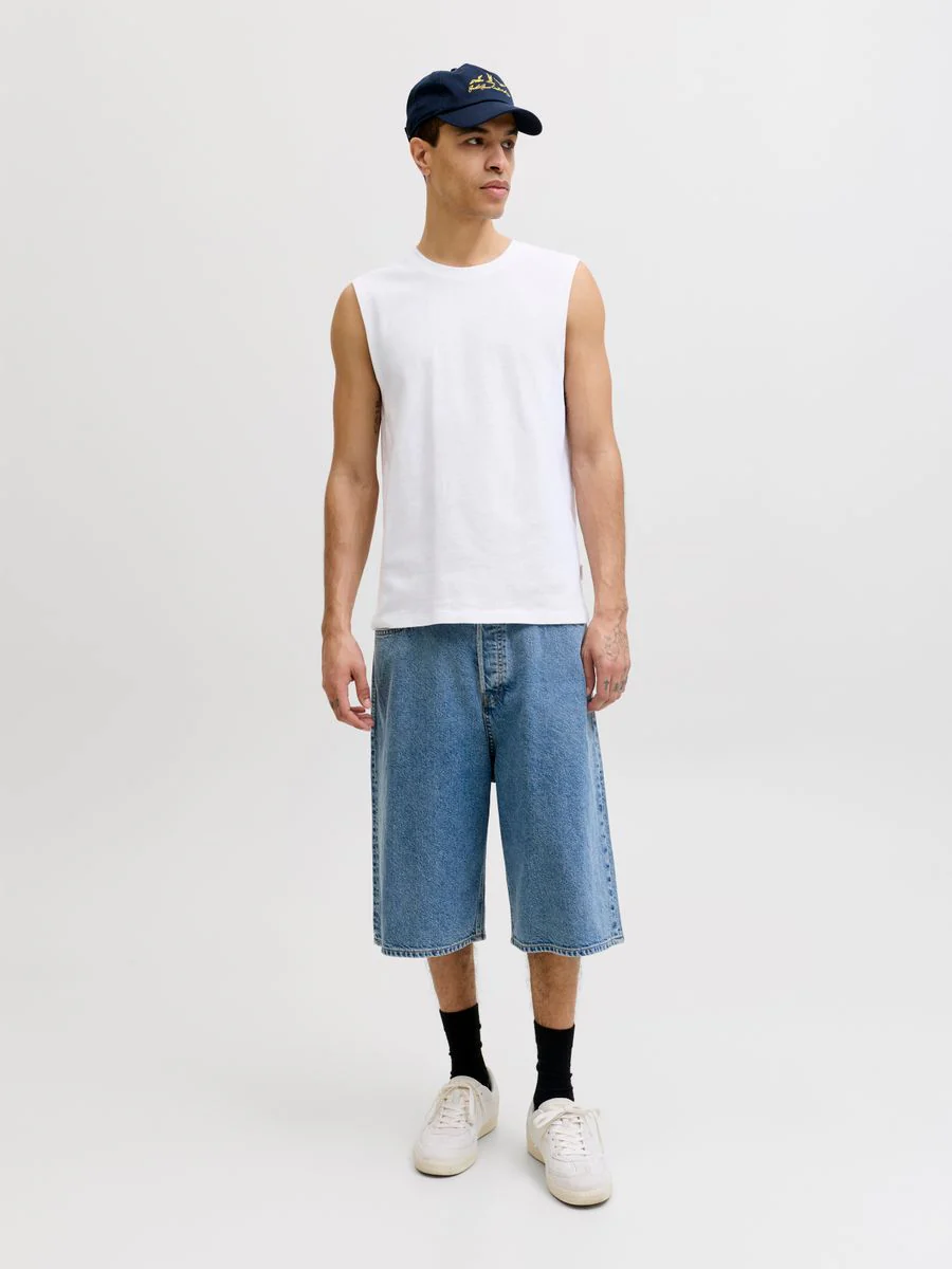 JORHYERES SLEEVELESS TEXTURE TEE - Image 4