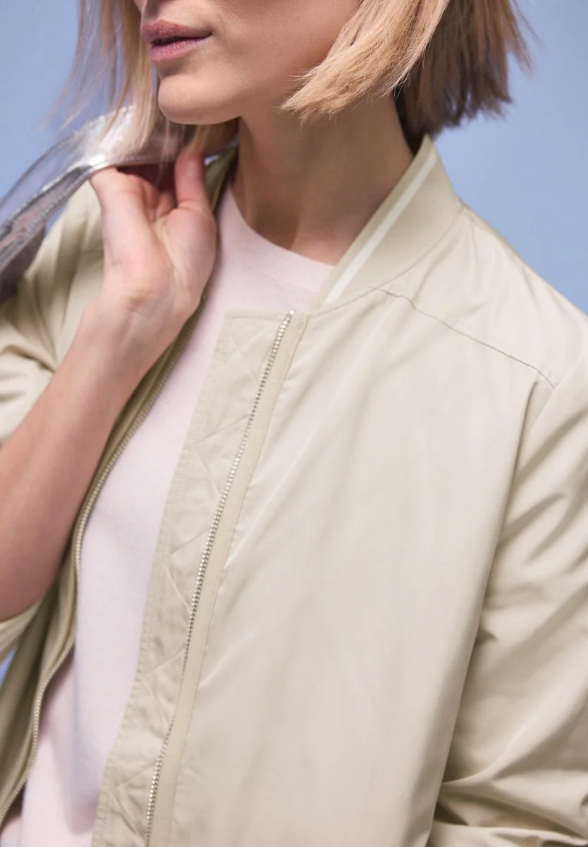 Long Bomber Jkt w. College Det - Image 7