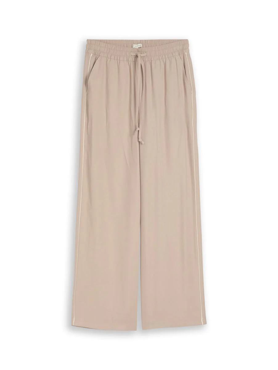 Loose Wide Fit Hose - Image 2
