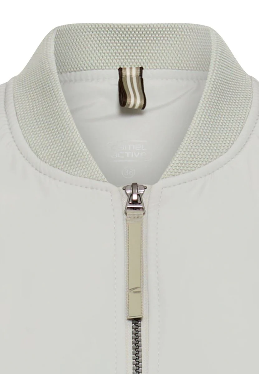 Coats - Image 3