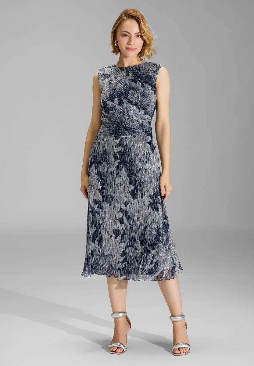 Plissiertes Kleid mit Metallicfäden - Image 3