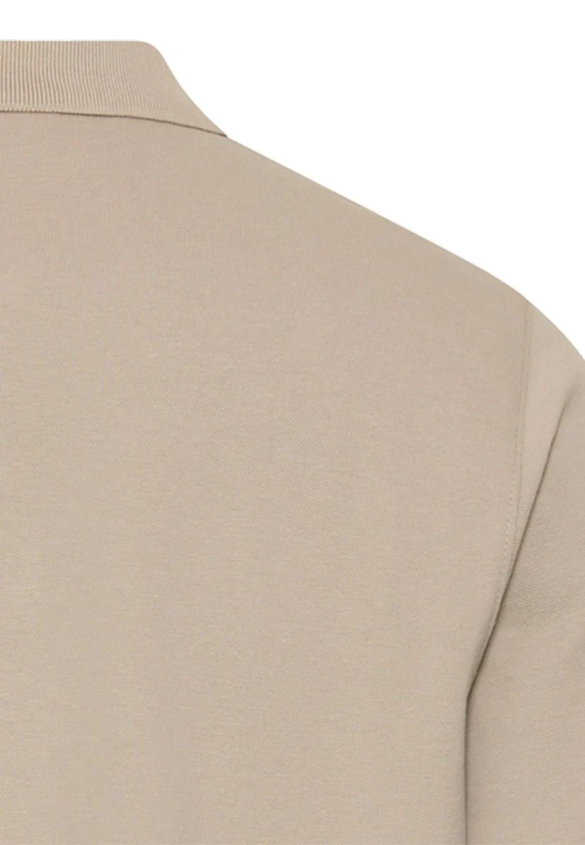 Polos 1/2 sleeves - Image 4