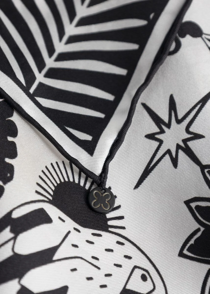 Premium Nickituch aus reiner Seide mit Dschungel-Motiven - Image 3