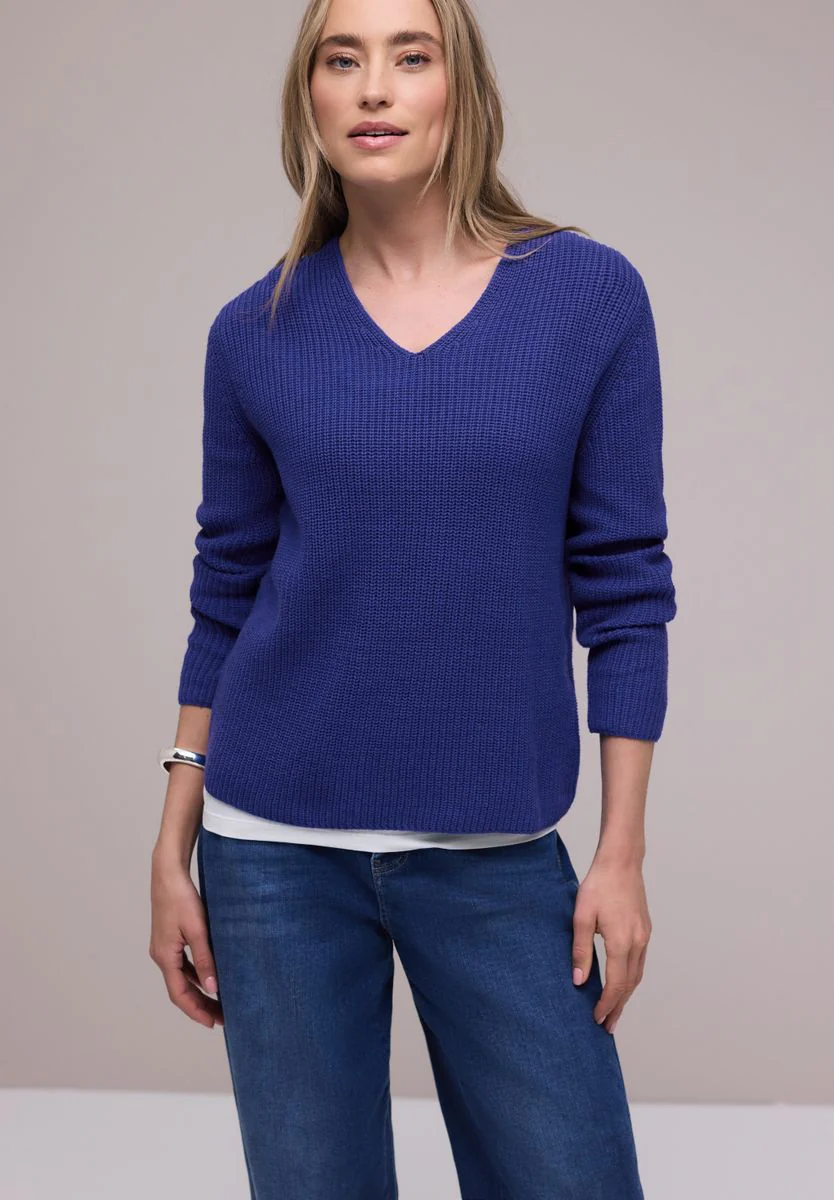 LTD QR_V-neck sweater - Image 5