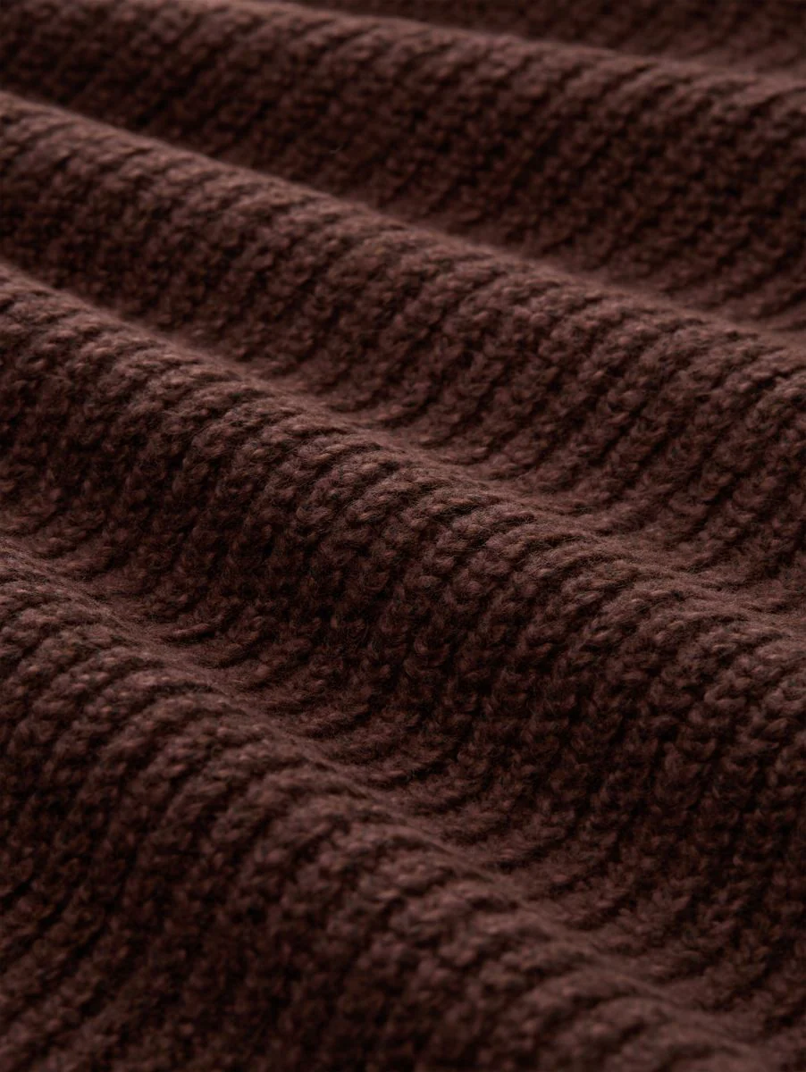 knit v-neck vest - Image 2