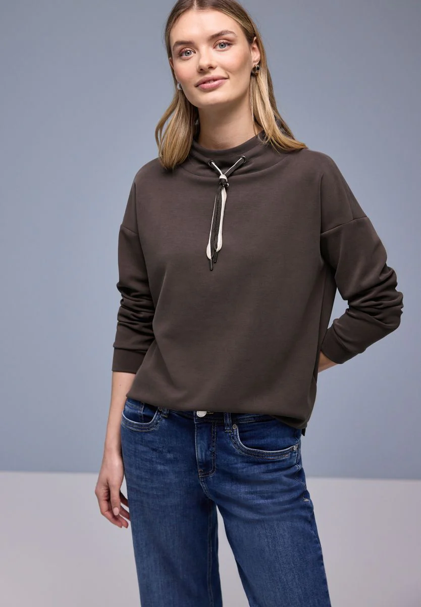 LTD QR silk look shirt w.strip - Image 6