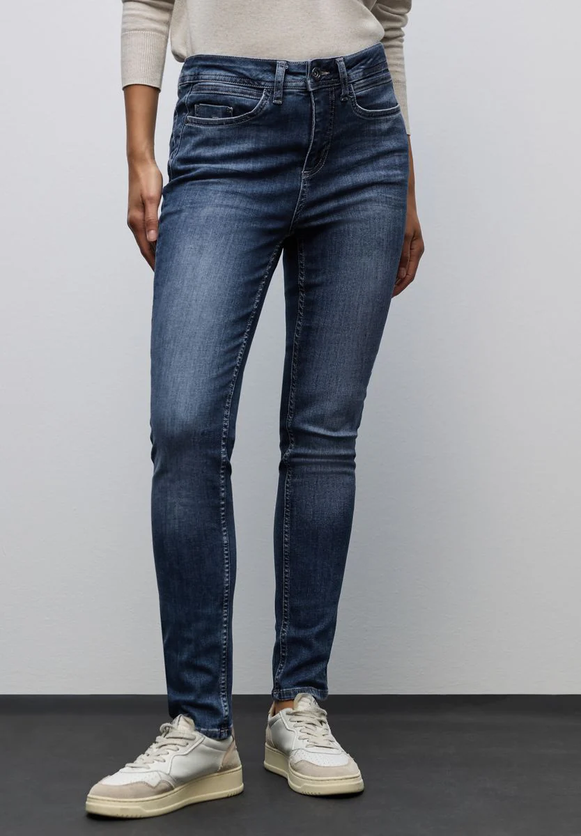 Slim Fit Jeans - Image 4