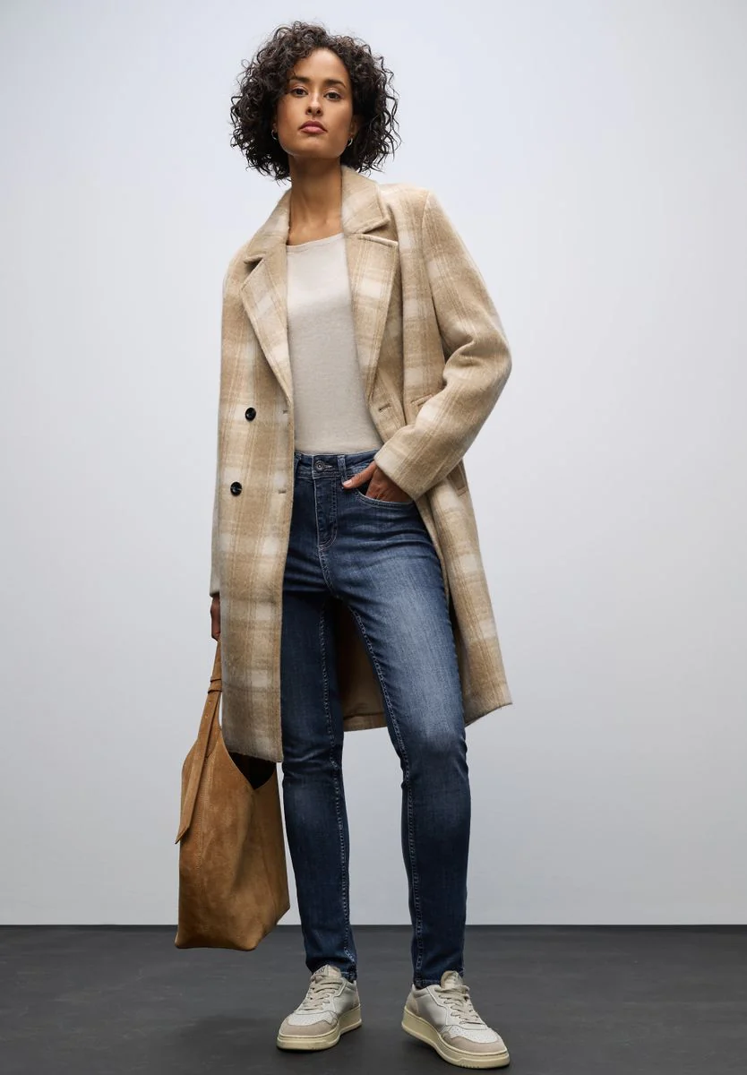 Slim Fit Jeans - Image 6