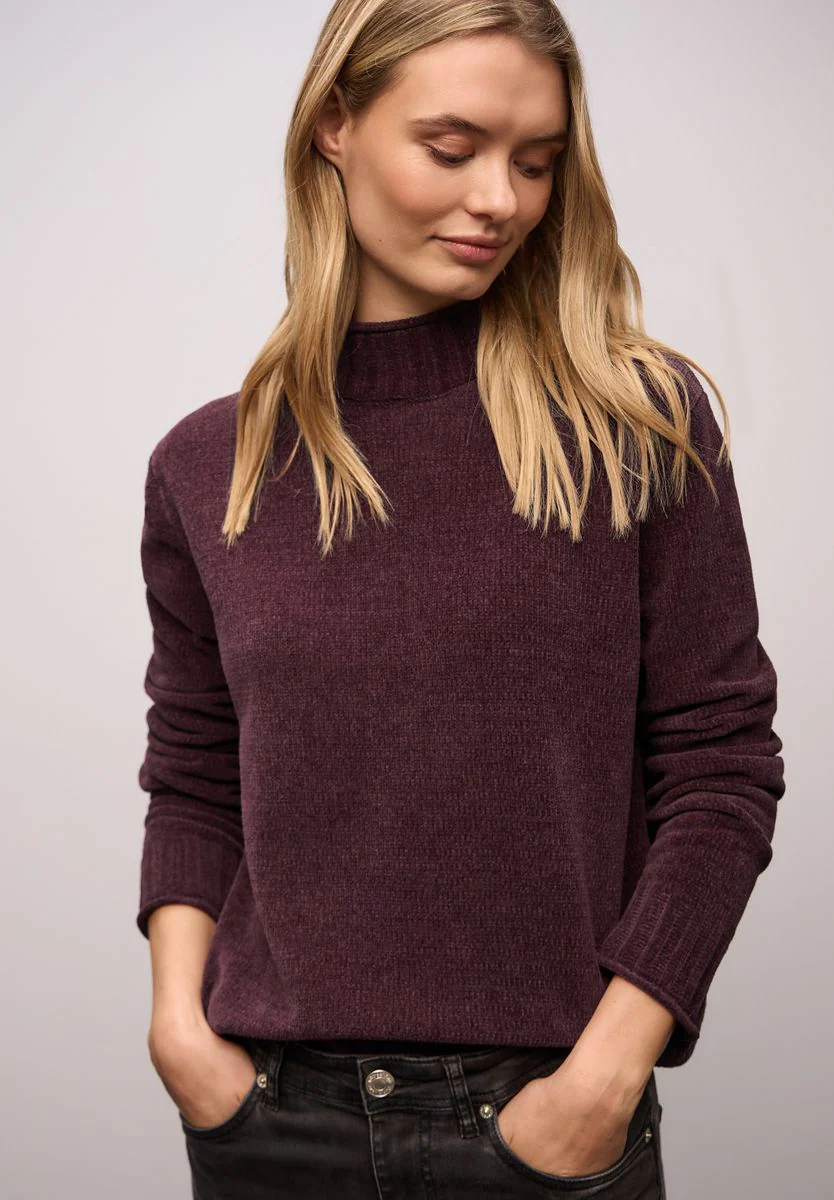 Softer Chenille Pullover - Image 3