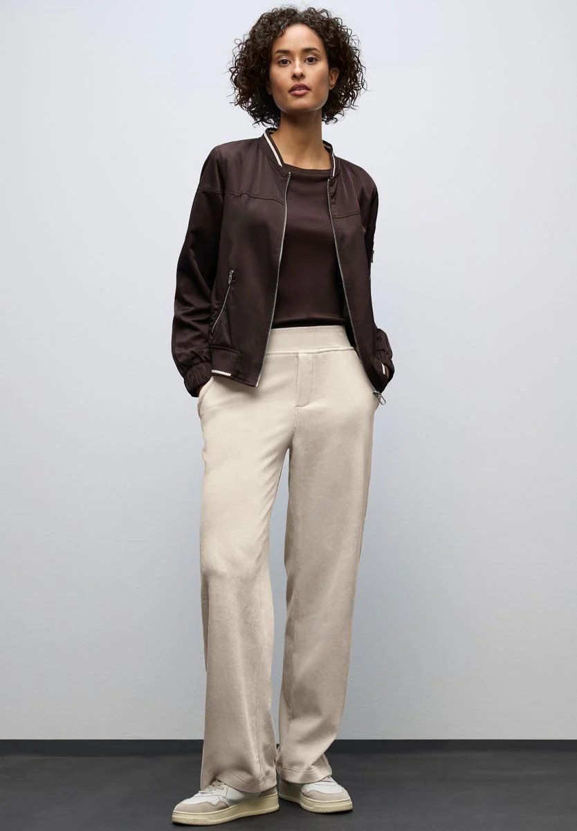 Straight Leg Cordhose - Image 5