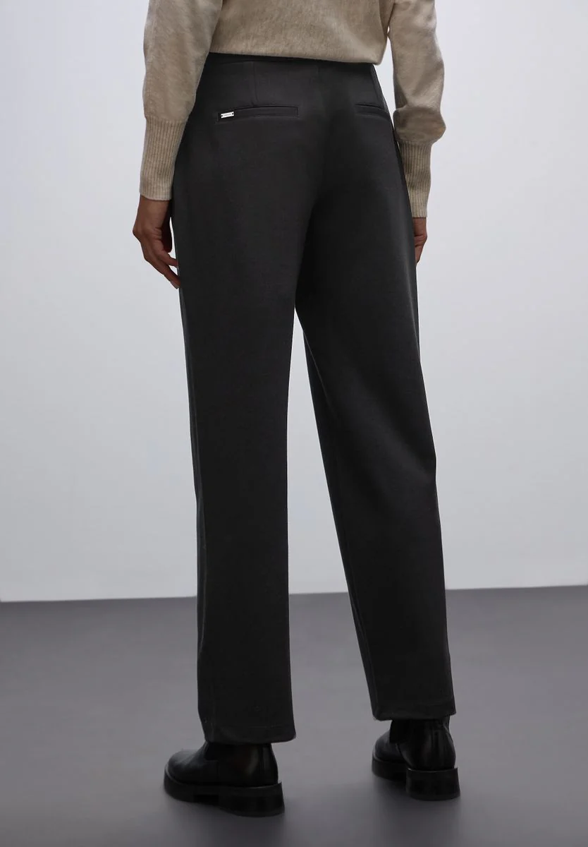 Straight Leg Hose - Image 4