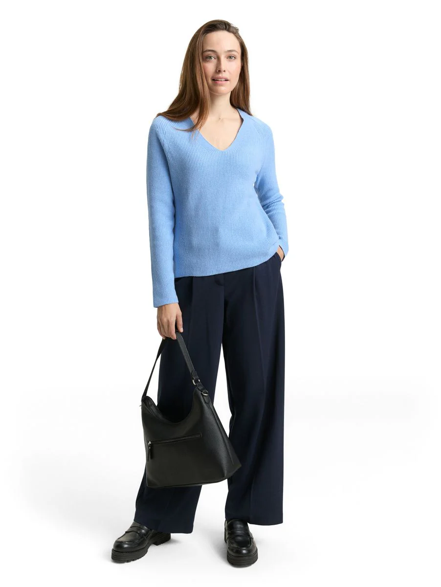 Strickpullover mit V-Ausschnitt - Image 3