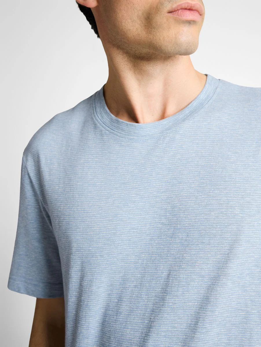 T-Shirt mit feinem Streifenmuster - Image 6