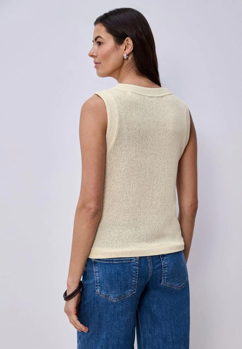 knit look v-neck vest - Image 4
