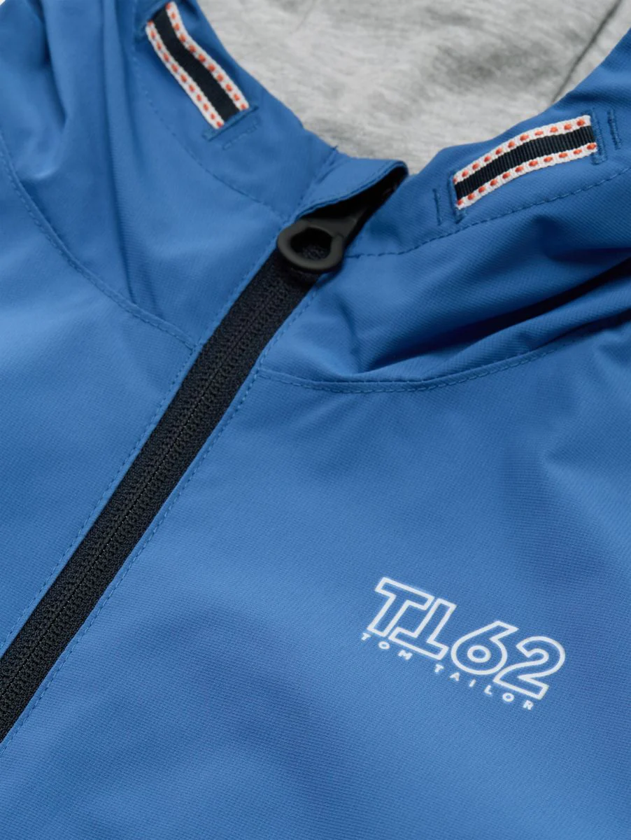windbreaker - Image 3